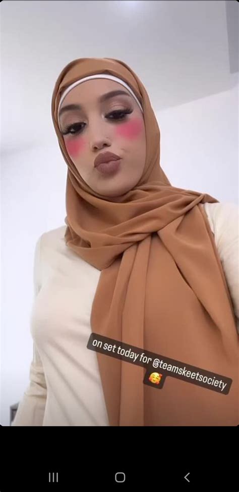 hijab hook up